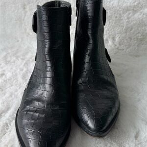 Napoleoni Croc-Embossed Pointed Toe Black Ankle Boots